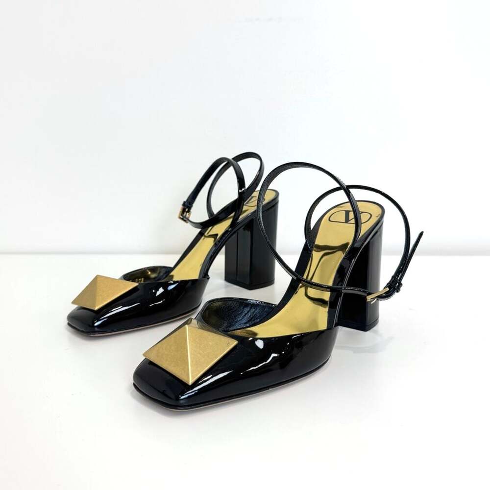 VALENTINO Garavani One Stud Black Patent Leather Block Heel 37.5 Square Toe Shoe